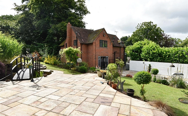 Butterton, Newcastle-Under-Lyme, ST5 - Stephenson Browne