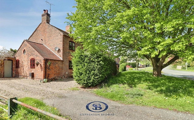 Crewe Road, Sandbach, CW11 - Stephenson Browne