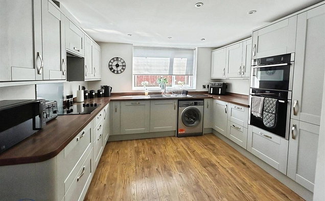 Brandon Grove, Stoke-On-Trent, ST4 - Stephenson Browne