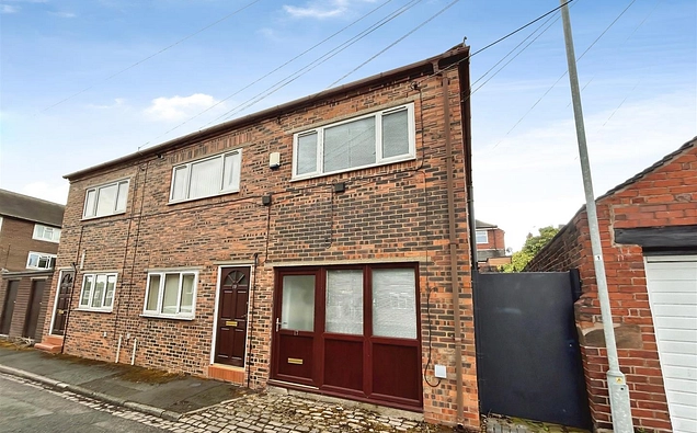 Clarence Street, Newcastle-Under-Lyme, Newcastle, Staffordshire, ST5 - Stephenson Browne