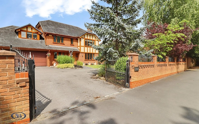Crewe Road, Haslington, Crewe, CW1 - Stephenson Browne