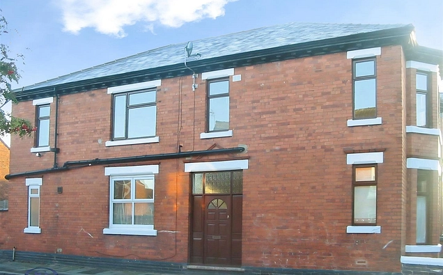 West Avenue, Crewe, Cheshire, CW1 - Stephenson Browne