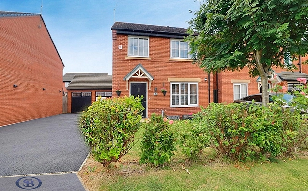 Little Meadow Place, Shavington, Crewe, CW2 - Stephenson Browne