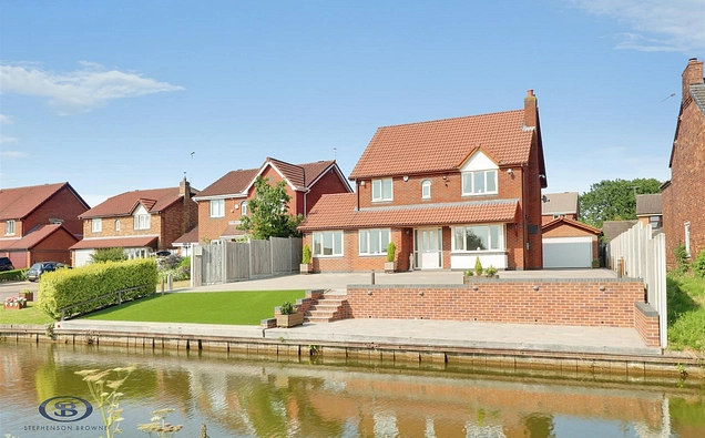 Tennyson Close, Rode Heath, Stoke-On-Trent, ST7 - Stephenson Browne