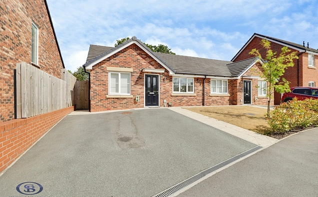 East Avenue, Weston, Crewe, CW2 - Stephenson Browne