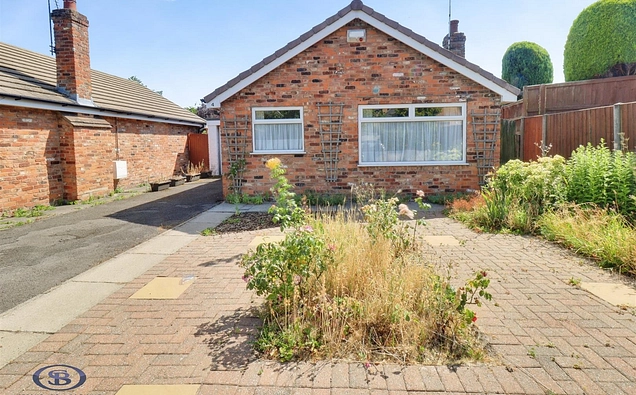Woolston Drive, Hough, Crewe, CW2 - Stephenson Browne