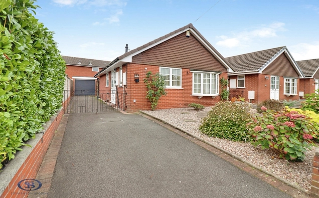 Dee Close, Sandbach, CW11 - Stephenson Browne