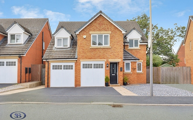 Broomhall Drive, Shavington, Crewe, CW2 - Stephenson Browne