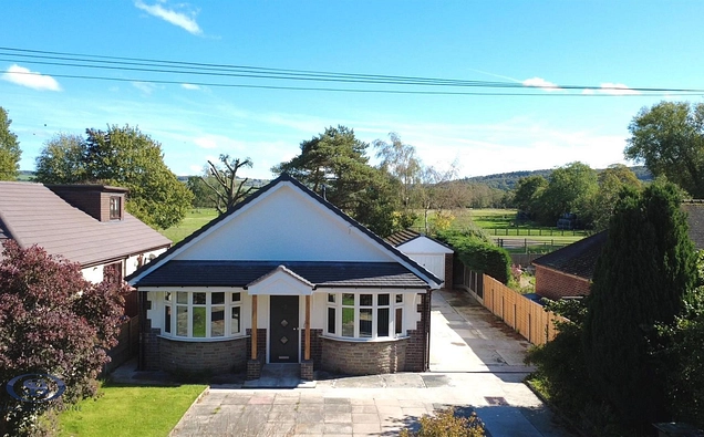 Moss Road, Congleton, CW12 - Stephenson Browne